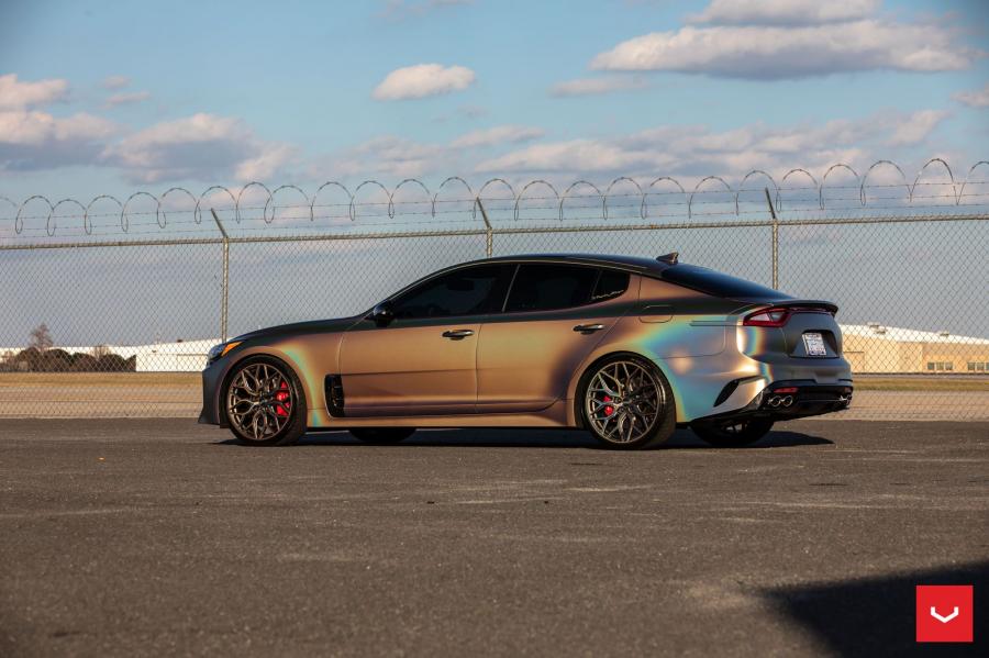  Kia Stinger GT on Vossen Wheels (HF-2) 2019 года  (фото 15 из 26)